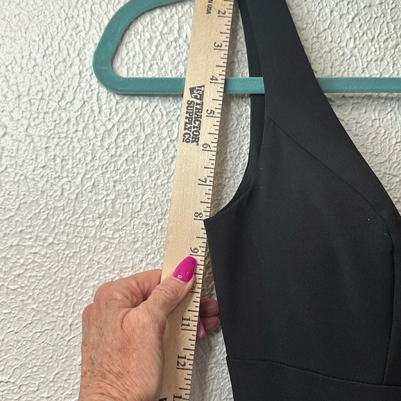 Black Sleeveless V-Neck Cocktail Mini Dress - Picture 7 of 15